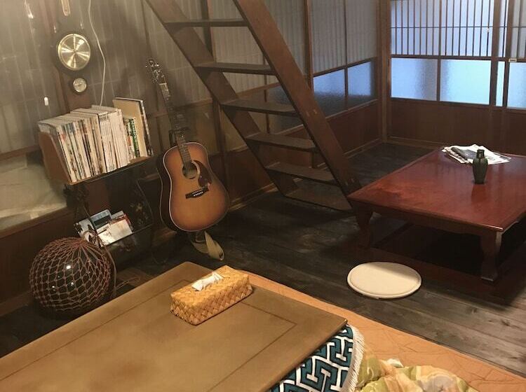 بنسيون Guest House & Bar Diamond Head