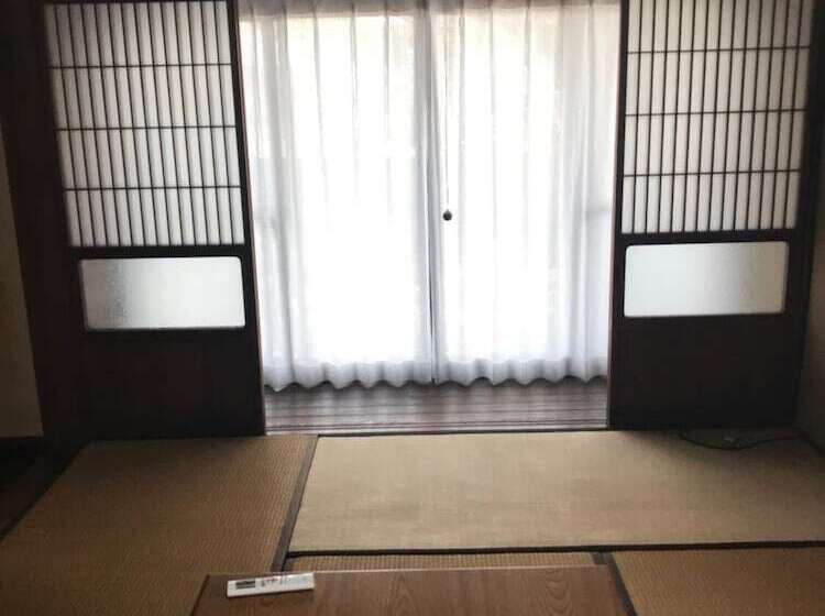 بنسيون Guest House & Bar Diamond Head