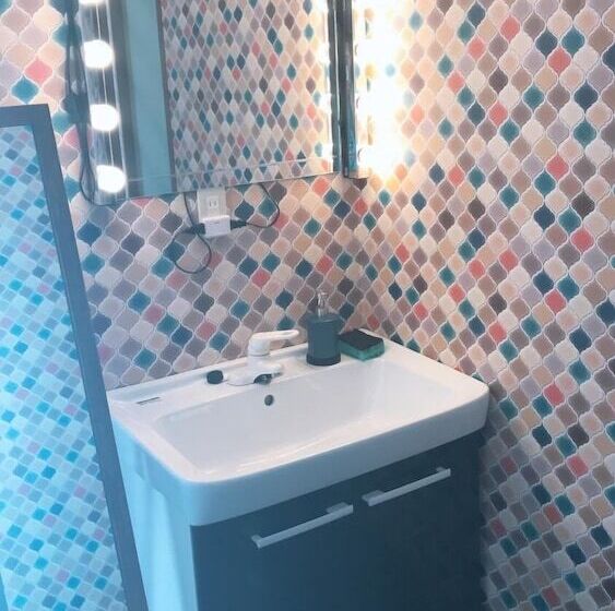 بنسيون Guest House & Bar Diamond Head