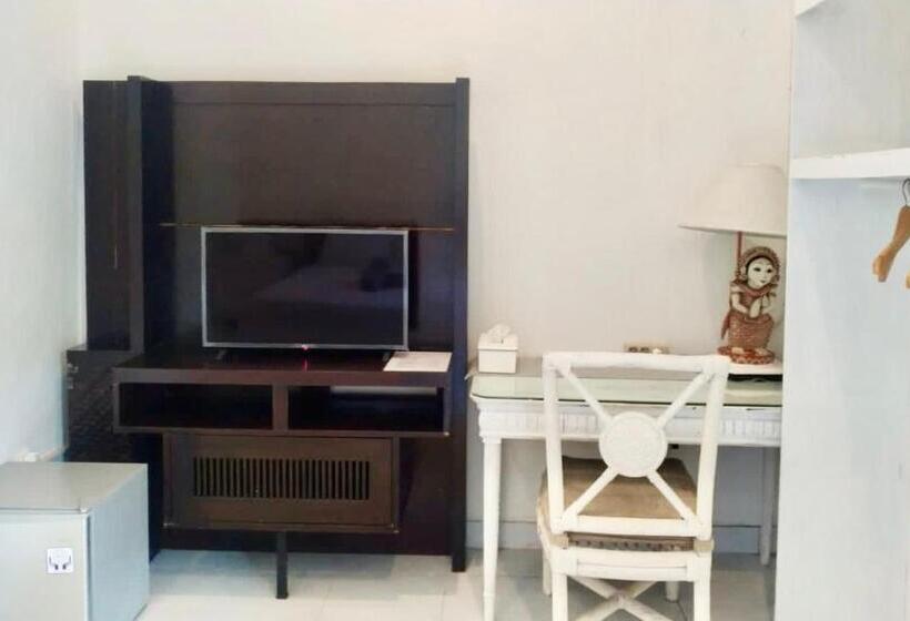 펜션 Nikiniko Beach House By Lolavillas   100mts To The Beach