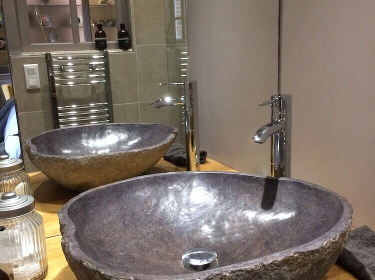 膳宿费 Rouge Maison