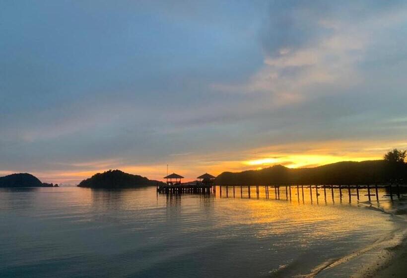استراحتگاه Baan Koh Mak