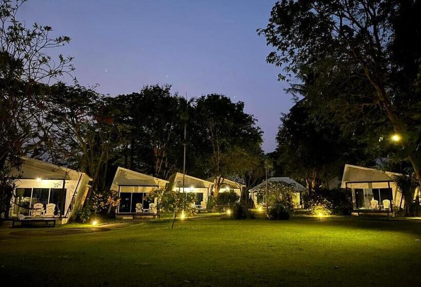 渡假胜地  Baan Koh Mak