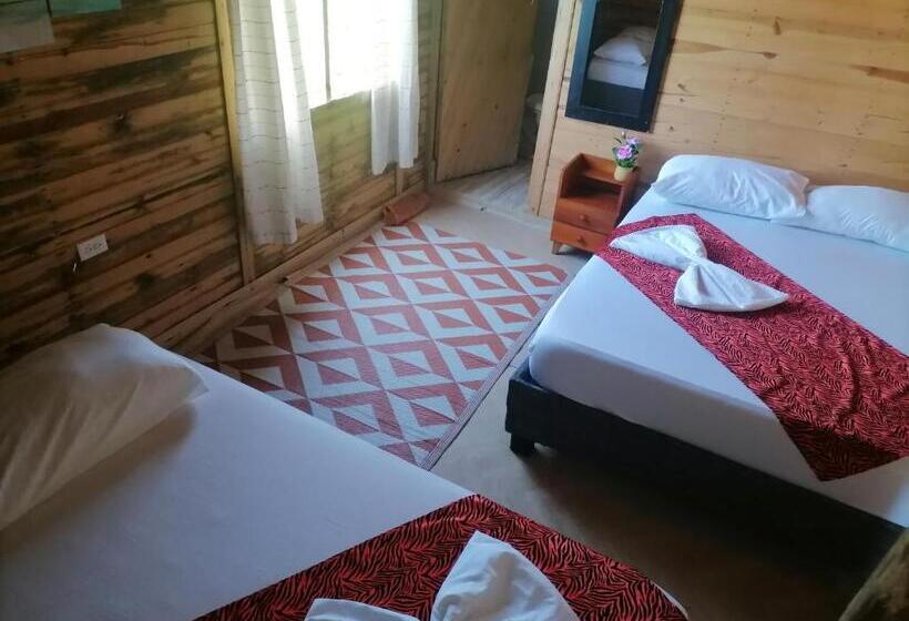 הוסטל Posada Chikiluky Bar