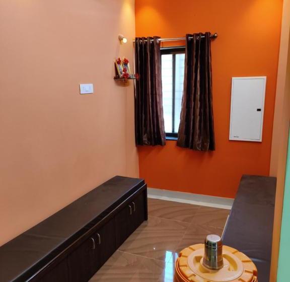 住宿加早餐  Bandekar Home Stay