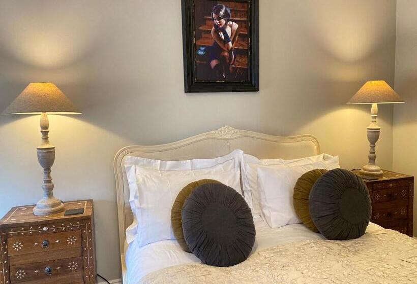 Bed and Breakfast No 22