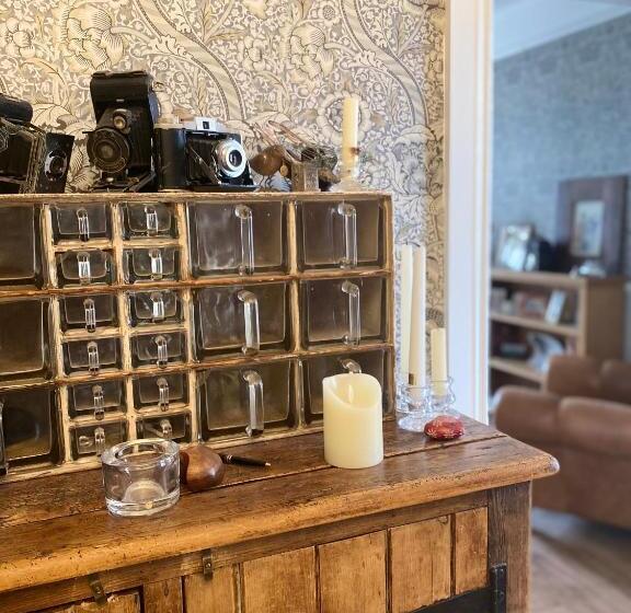 Bed and Breakfast No 22