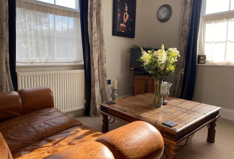 Bed and Breakfast No 22