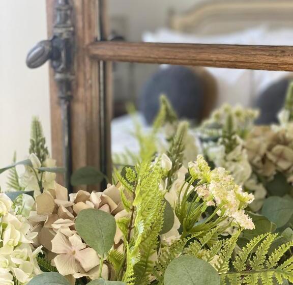 Bed and Breakfast No 22