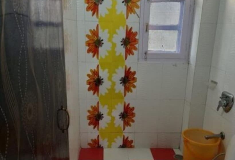 هتل Goroomgo King Palace Shimla