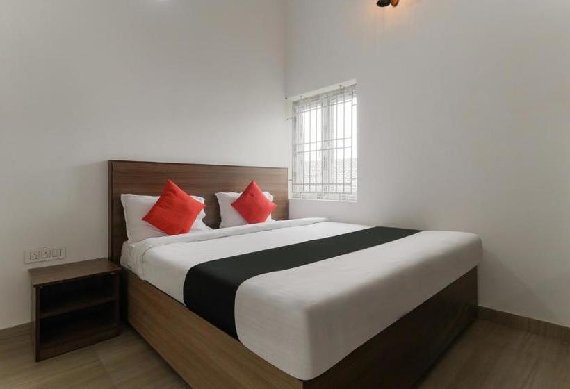 호텔 Capital O 76811 Lakuari Planet