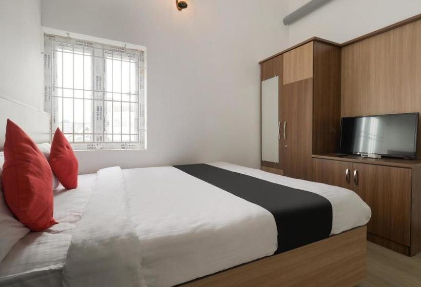 호텔 Capital O 76811 Lakuari Planet