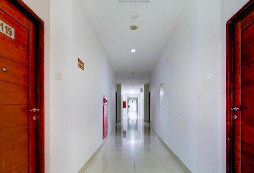 Otel Capital O 90126 Bojonegoro