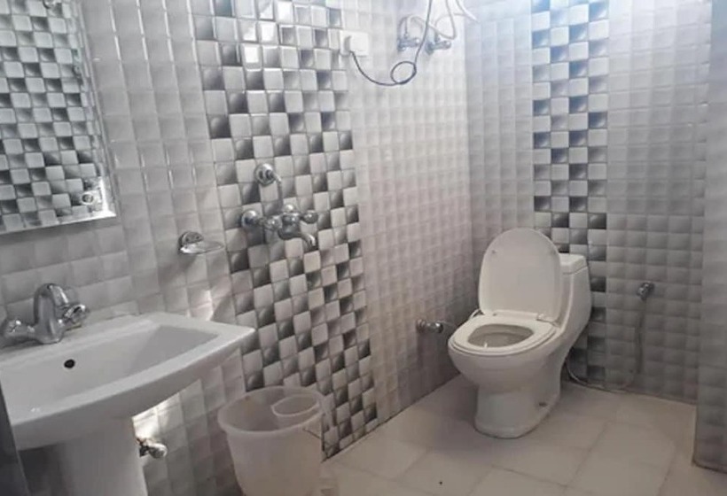 Goroomgo Hotel City Palace Nainital