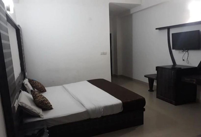 Goroomgo Hotel City Palace Nainital