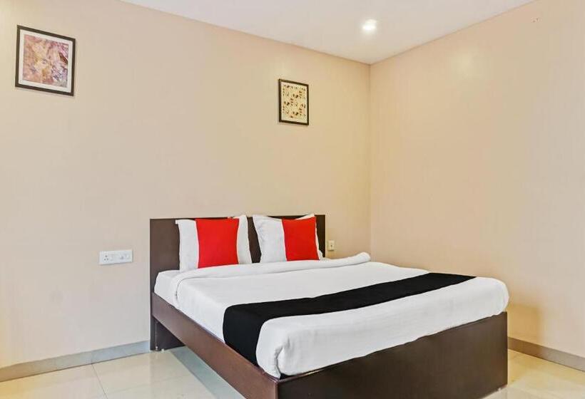 Hotel O Log Inn Plaza Near Eon It Park