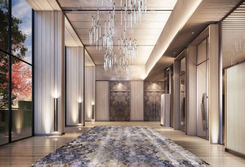 Отель Courtyard By Marriott Ahmedabad Sindhu Bhavan Road