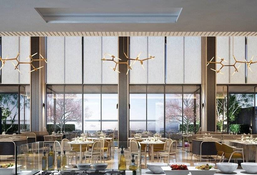 Отель Courtyard By Marriott Ahmedabad Sindhu Bhavan Road