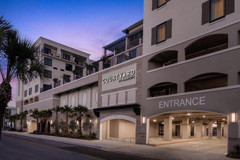 فندق Courtyard By Marriott Clearwater Beach