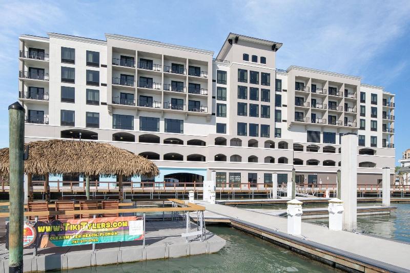 فندق Courtyard By Marriott Clearwater Beach
