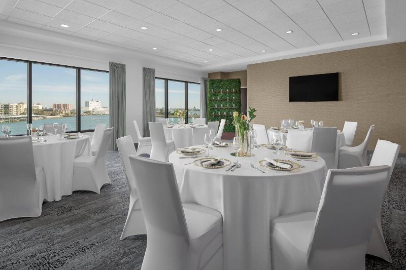 فندق Courtyard By Marriott Clearwater Beach