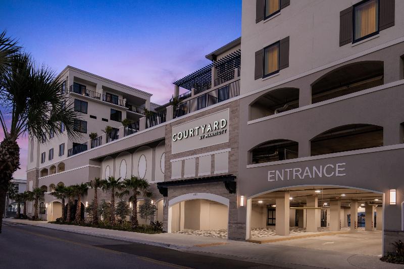 فندق Courtyard By Marriott Clearwater Beach