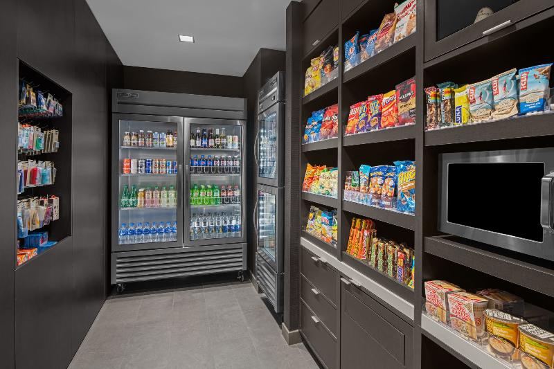 فندق Courtyard By Marriott Clearwater Beach