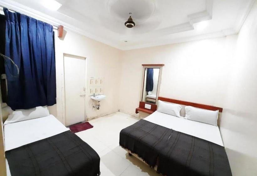 فندق Dwarka Nilayam