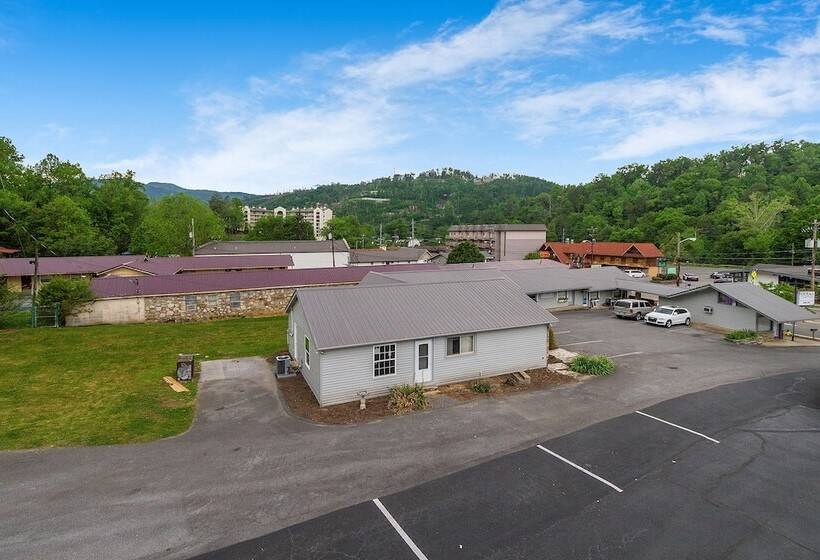 ホテル Gatlinburg Mountain Inn