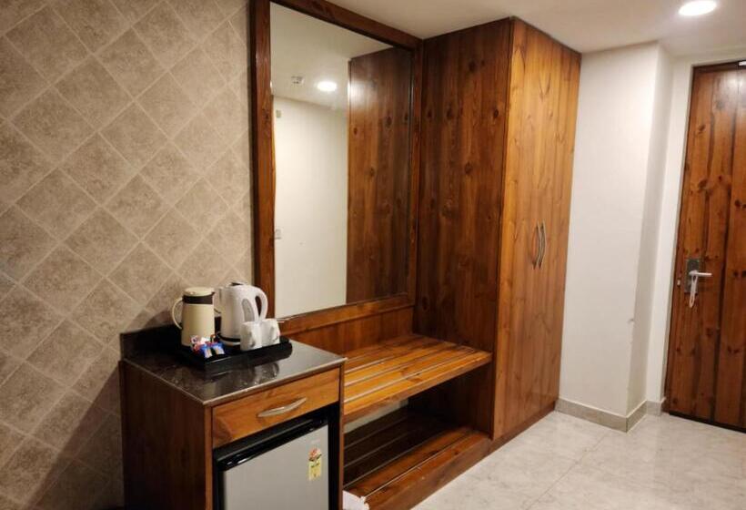 فندق Golden Fern Resort