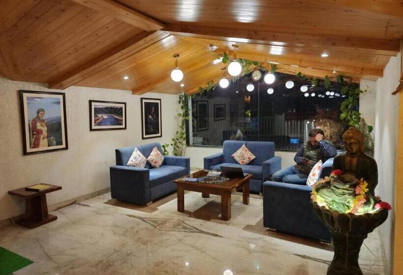 فندق Golden Fern Resort