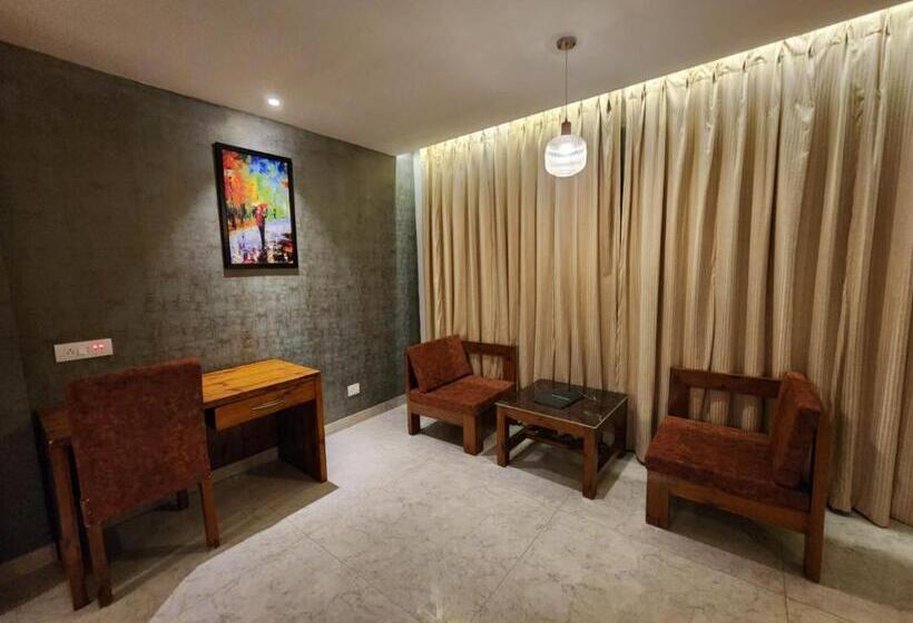 فندق Golden Fern Resort