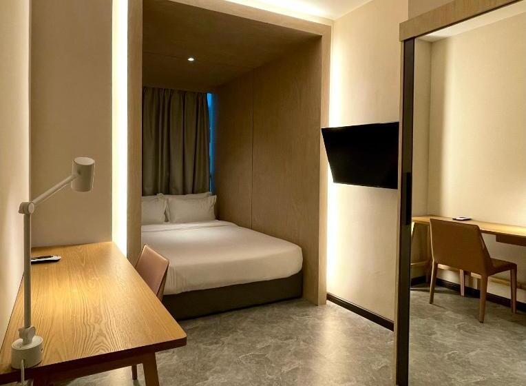 Harper Boutique Hotel At Sutera Avenue