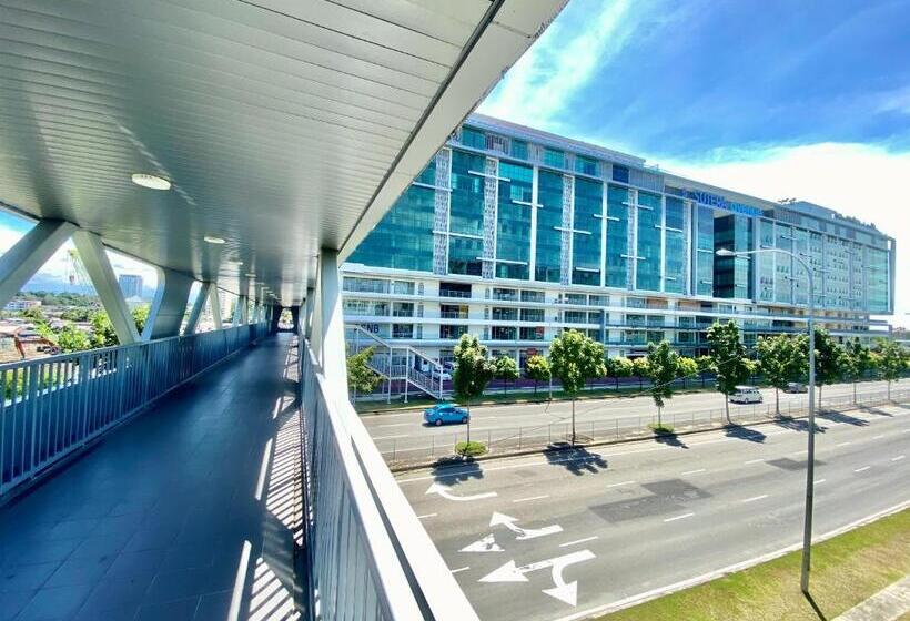 Harper Boutique Hotel At Sutera Avenue