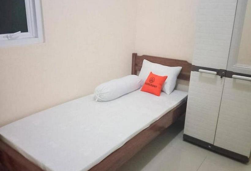 호텔 Koolkost Male Syariah Near Taman Andhang Pangrenan Purwokerto