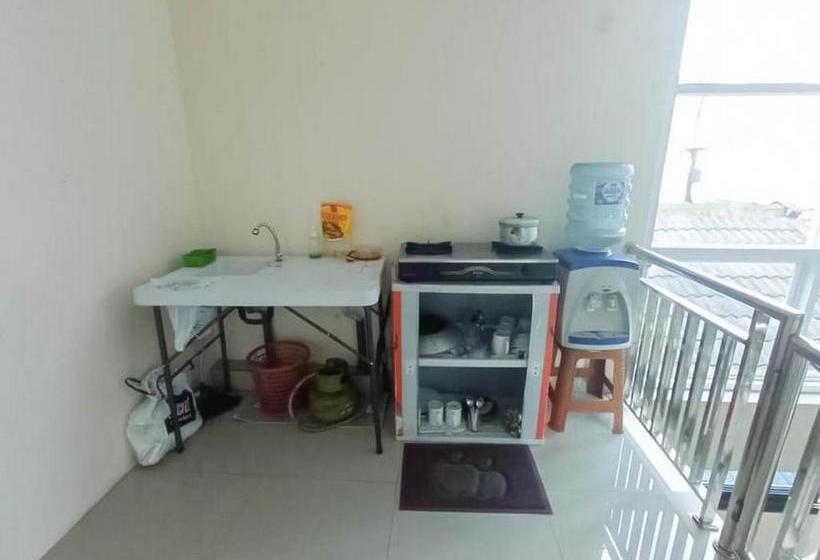 호텔 Koolkost Male Syariah Near Taman Andhang Pangrenan Purwokerto