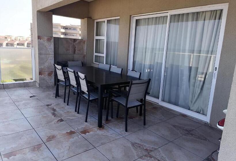 Отель Margate Beach Lodge