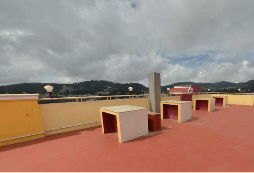 בית מלון כפרי Mmr Grand Inn