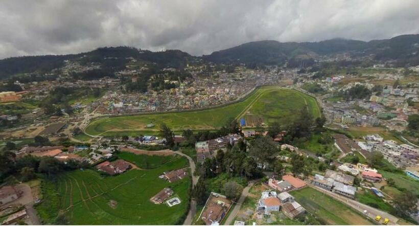 בית מלון כפרי Mmr Grand Inn