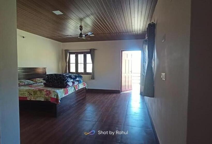 فندق Nayar Valley Retreat