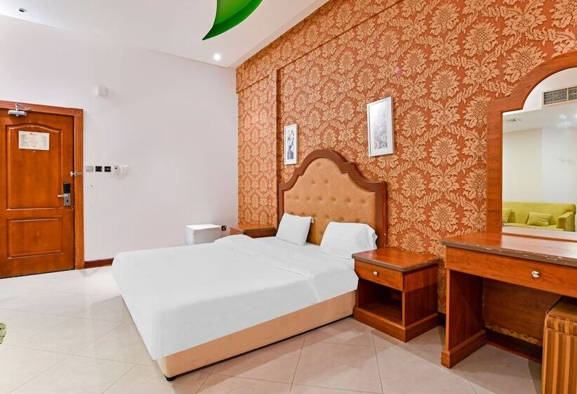 هتل Oyo 118 Revira