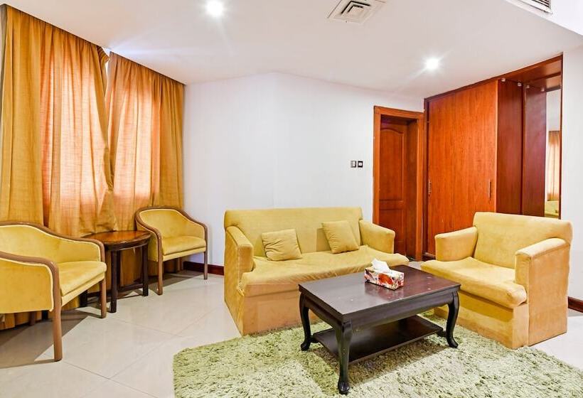 هتل Oyo 118 Revira