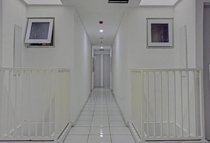 Отель Oyo 90120 Bolang Room