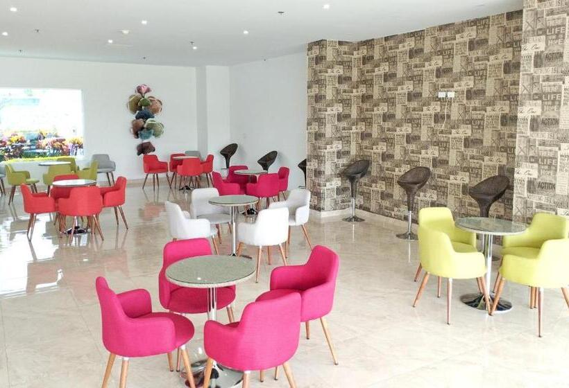 酒店 Royal Elim International