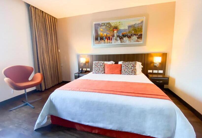 酒店 Royal Elim International