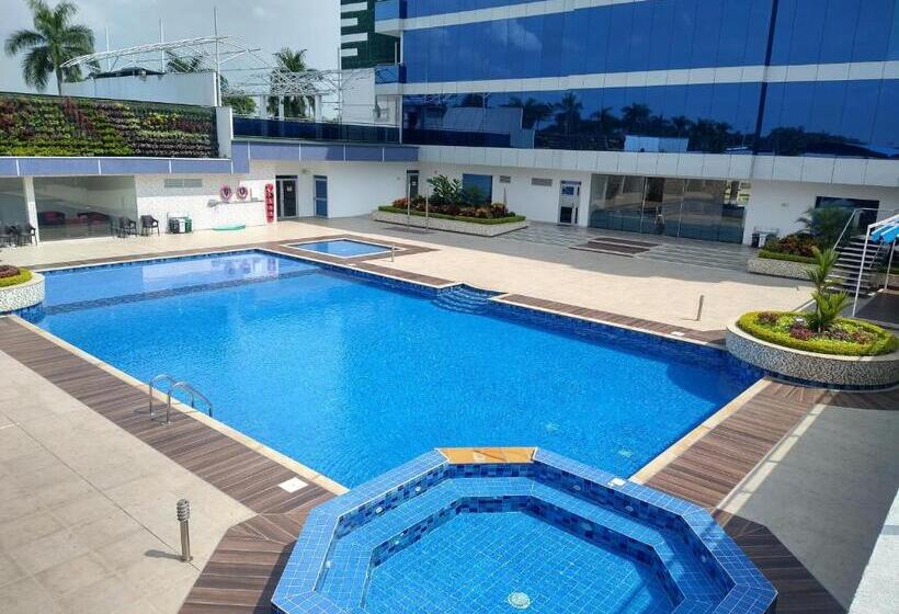 هتل Royal Elim International