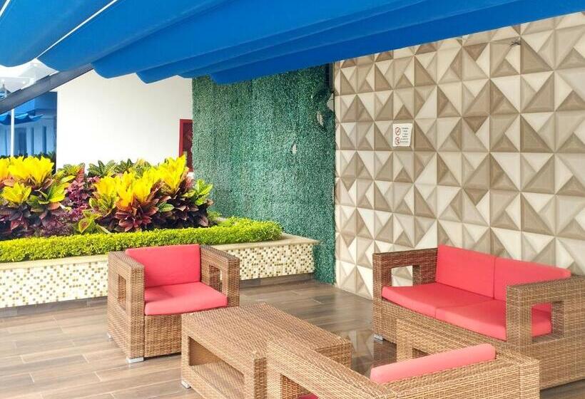 酒店 Royal Elim International