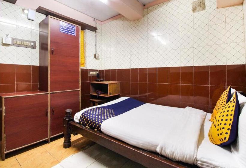 호텔 Spot On 76893 Sri Maruti Pilgrims House Srirangam