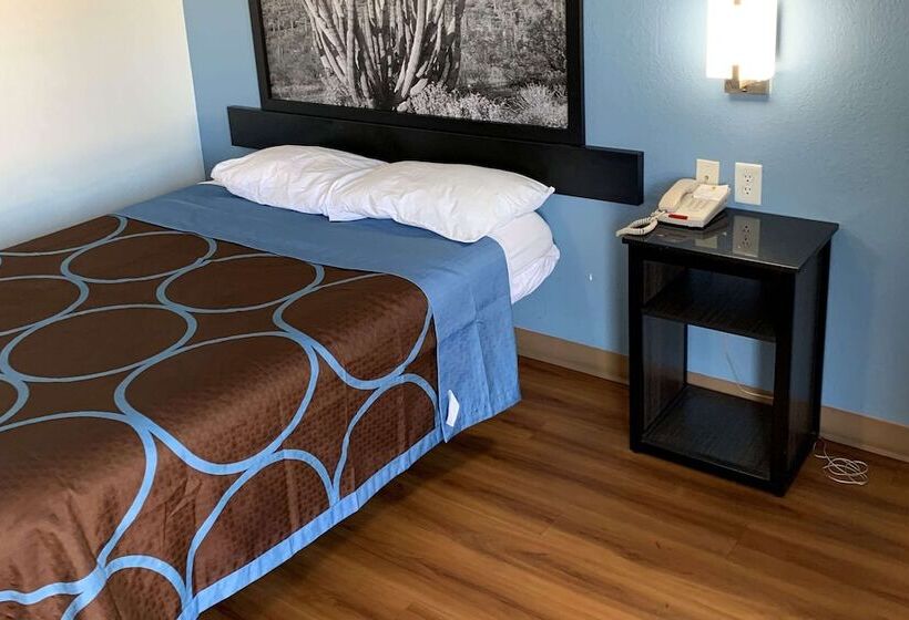هتل Super 8 By Wyndham Phoenix West