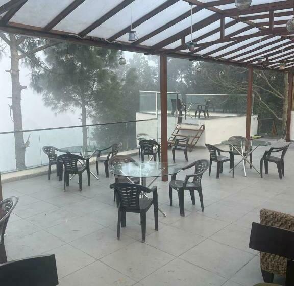 בית מלון כפרי The Golden Sunrise